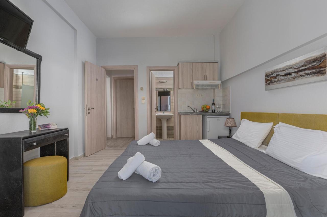 Adonis Hotel Пефкохорі Екстер'єр фото