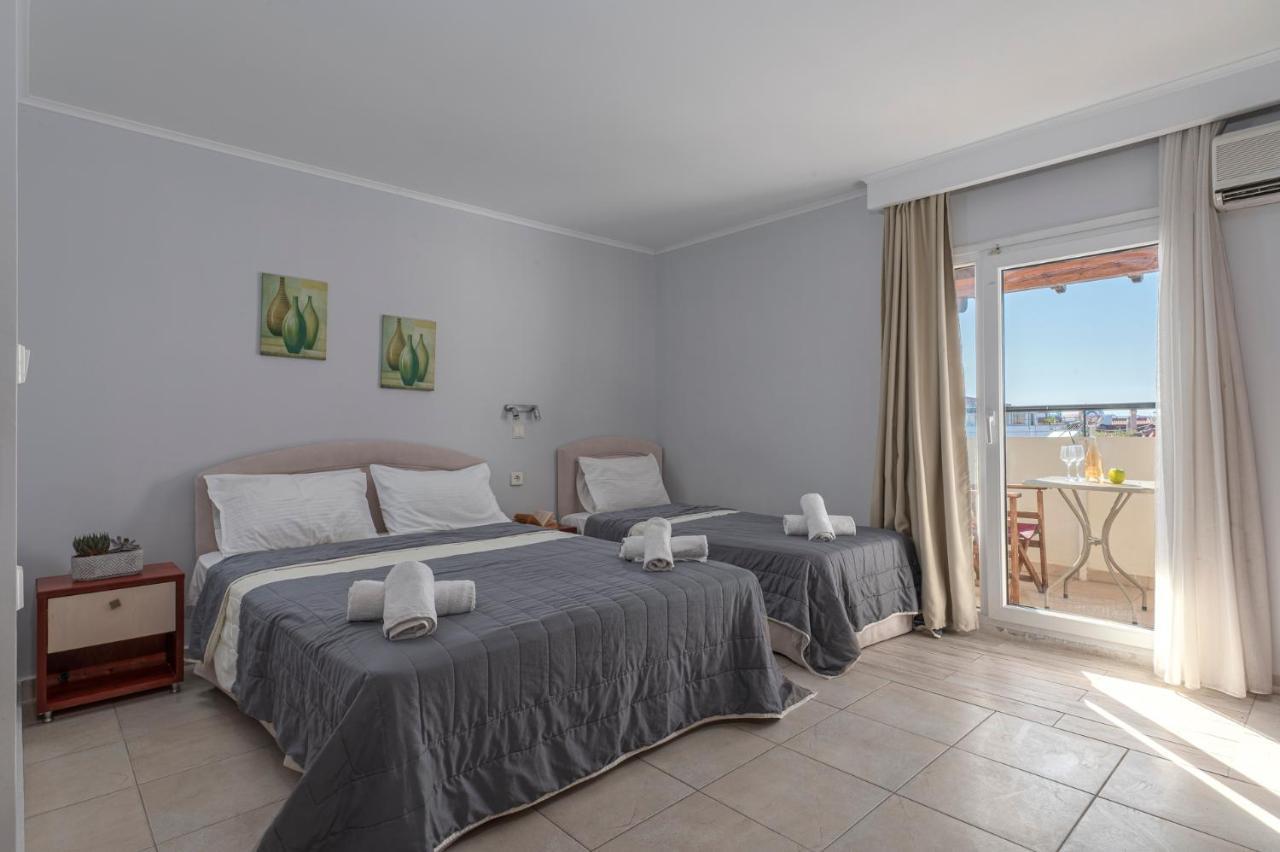 Adonis Hotel Пефкохорі Екстер'єр фото